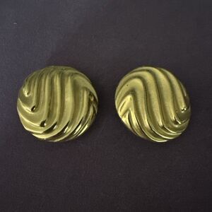 PEP Erwin Pearl Vintage XL Statement Earrings Brushed Gold Tone Textured Clip